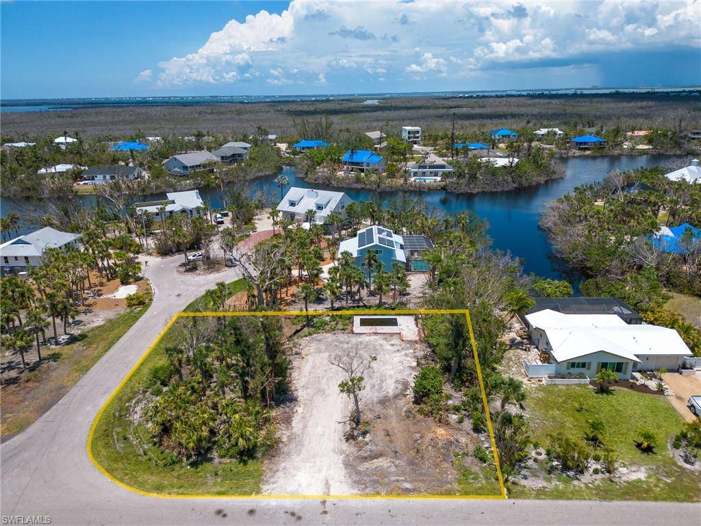 Sanibel, FL 33957,1653 Bunting LN