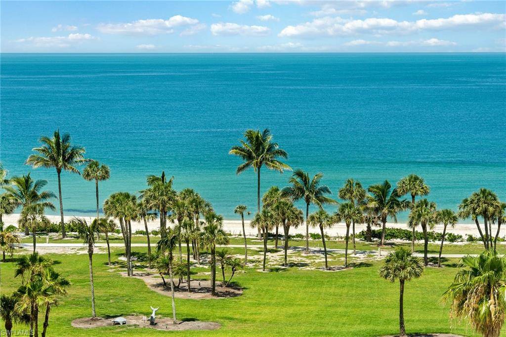 Naples, FL 34103,4031 Gulf Shore BLVD N #9B
