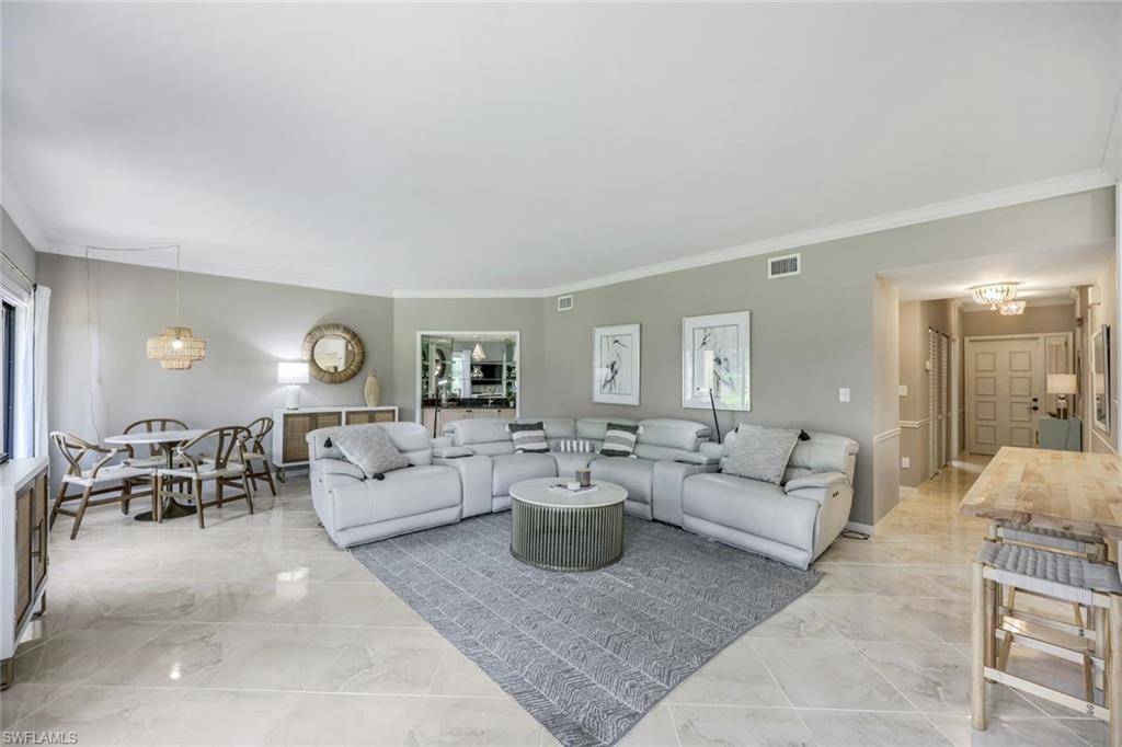 Naples, FL 34108,6760 Pelican Bay BLVD #312