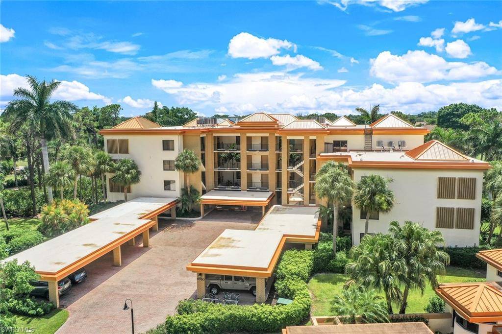 Naples, FL 34108,6760 Pelican Bay BLVD #312