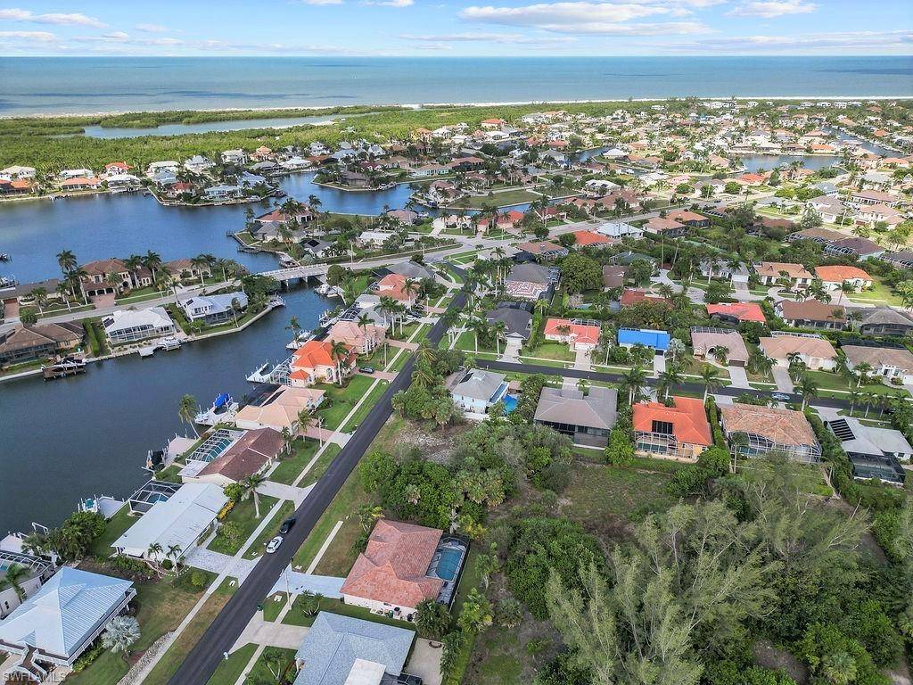 Marco Island, FL 34145,601 Diplomat CT