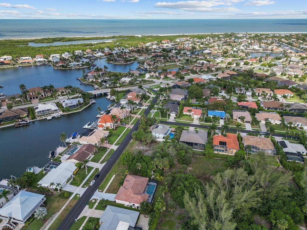 Marco Island, FL 34145,611 Diplomat CT