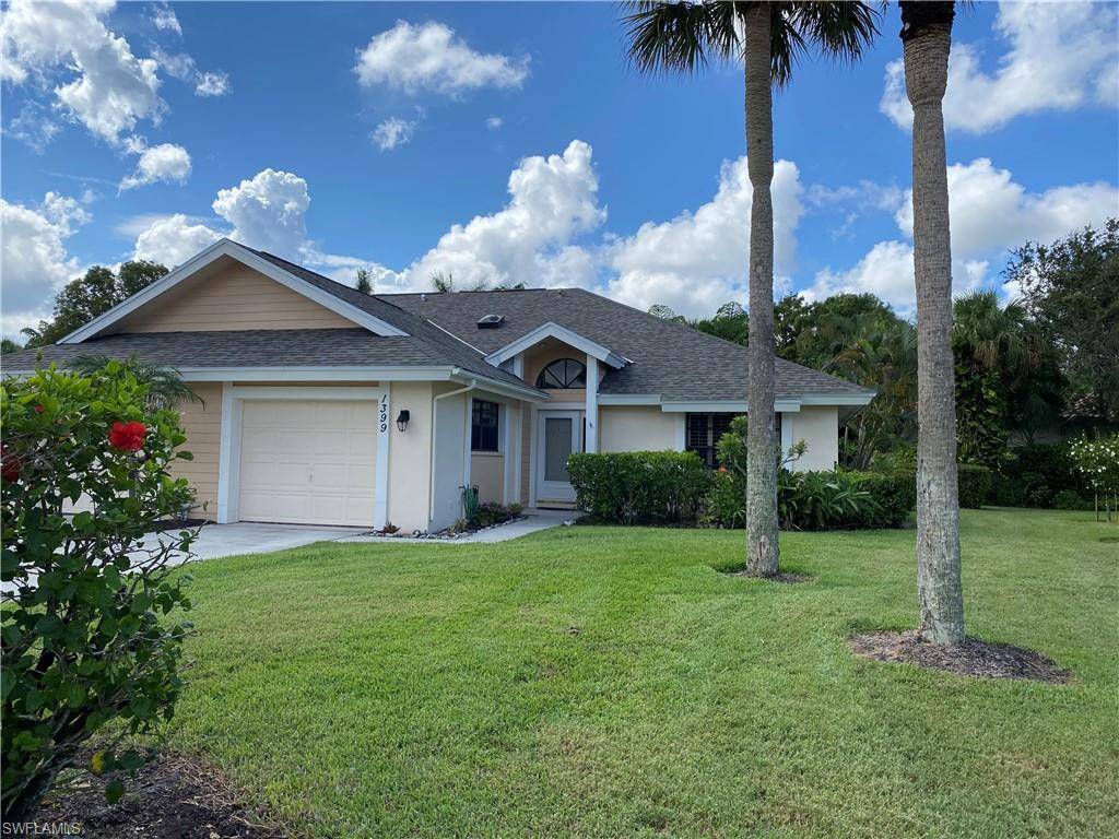 Naples, FL 34110,1399 Park Lake DR #20-R