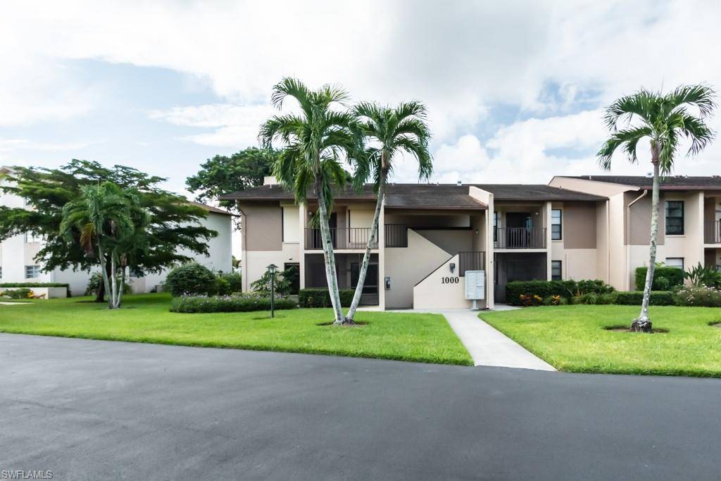 Naples, FL 34110,1000 Palm View DR #100