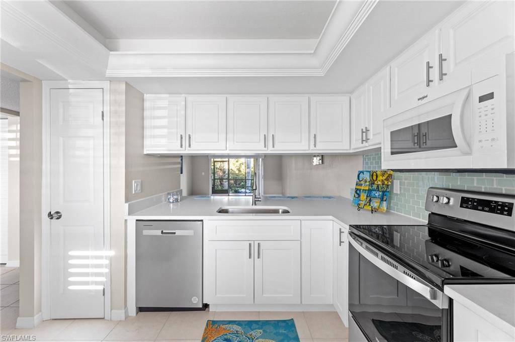 North Fort Myers, FL 33917,5705 Foxlake DR #1
