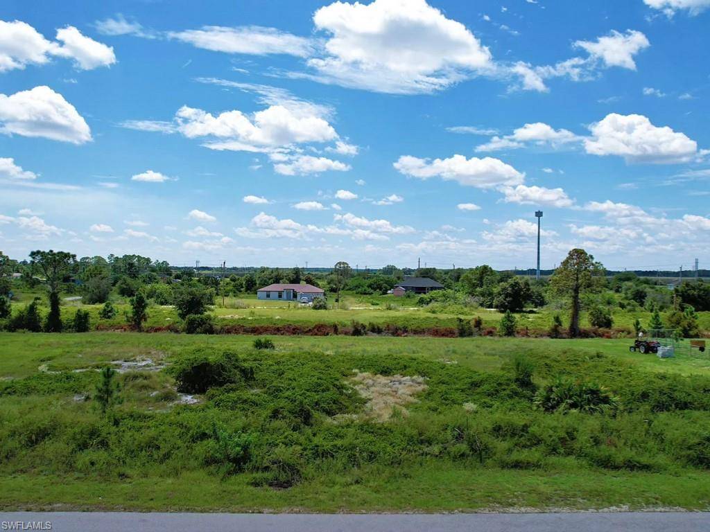 Lehigh Acres, FL 33974,1034 Hatfield ST