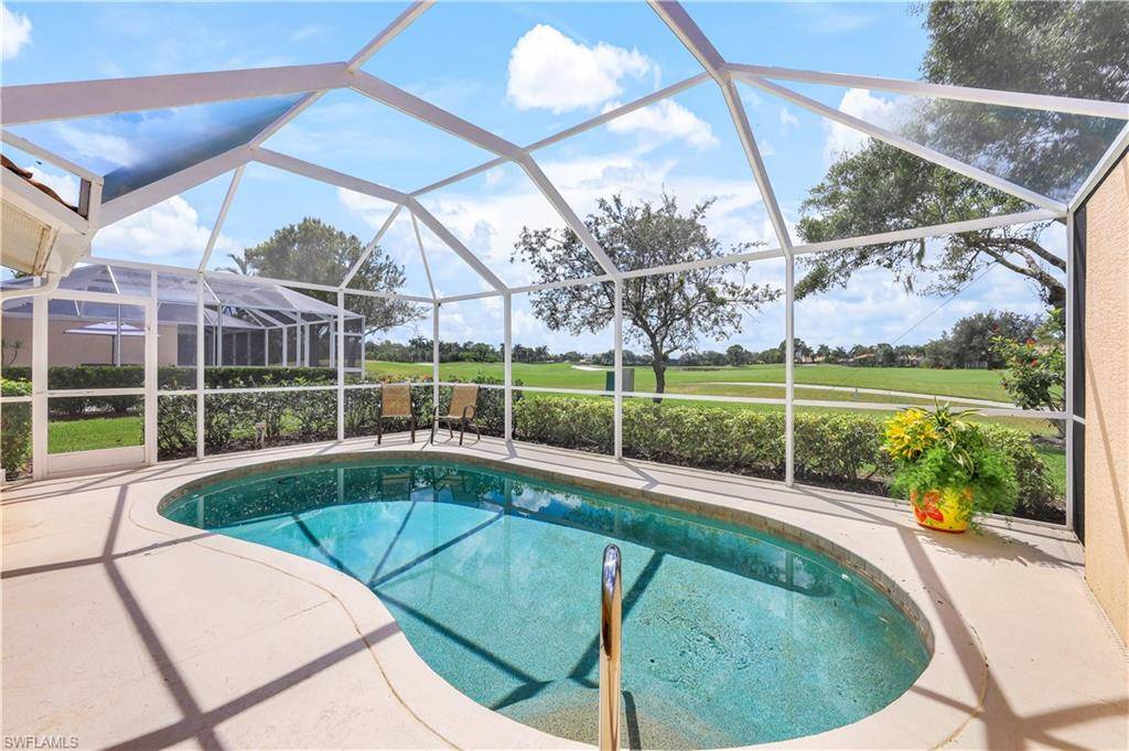 Naples, FL 34113,6667 Castlelawn PL #19