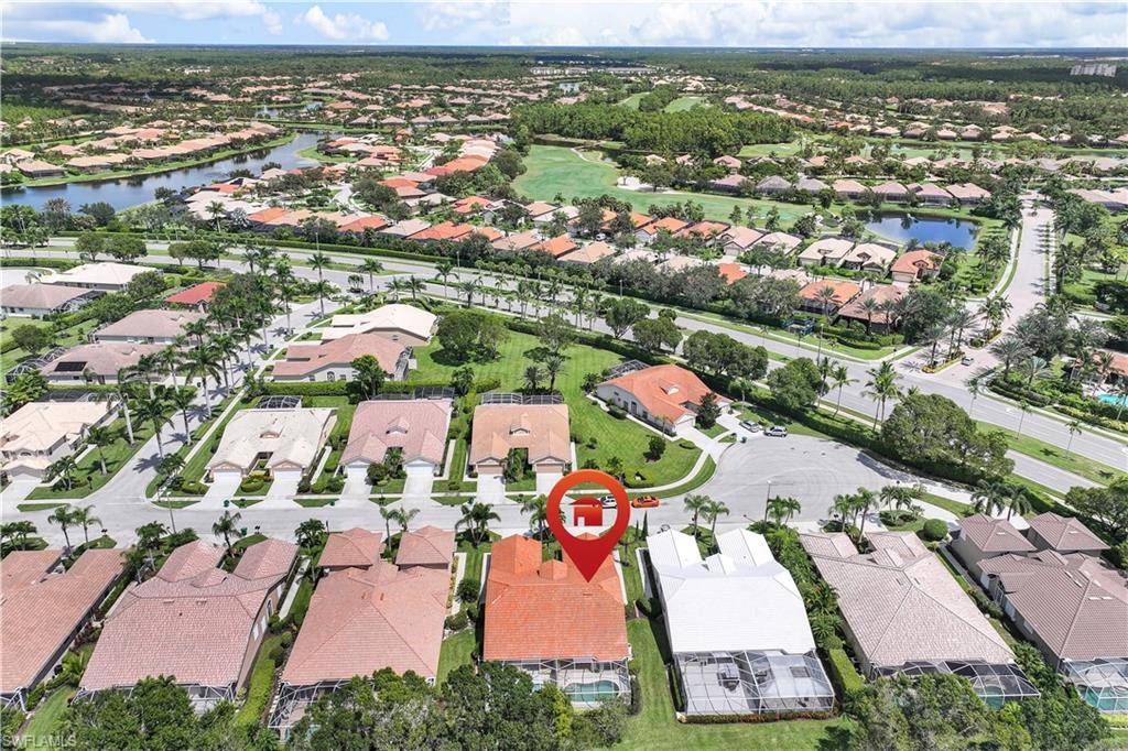 Naples, FL 34113,6667 Castlelawn PL #19