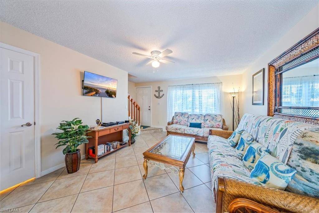 Marco Island, FL 34145,87 Marco Villas DR #M-4