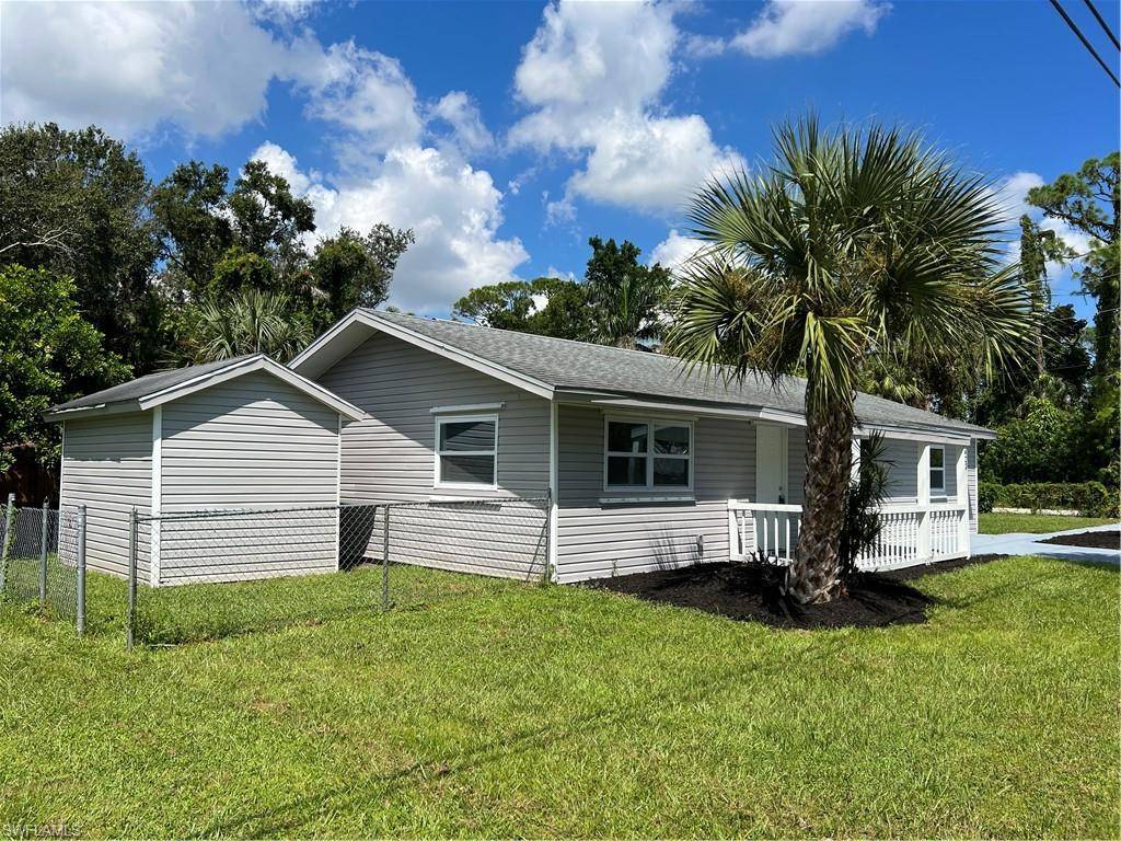 North Fort Myers, FL 33903,423 State ST