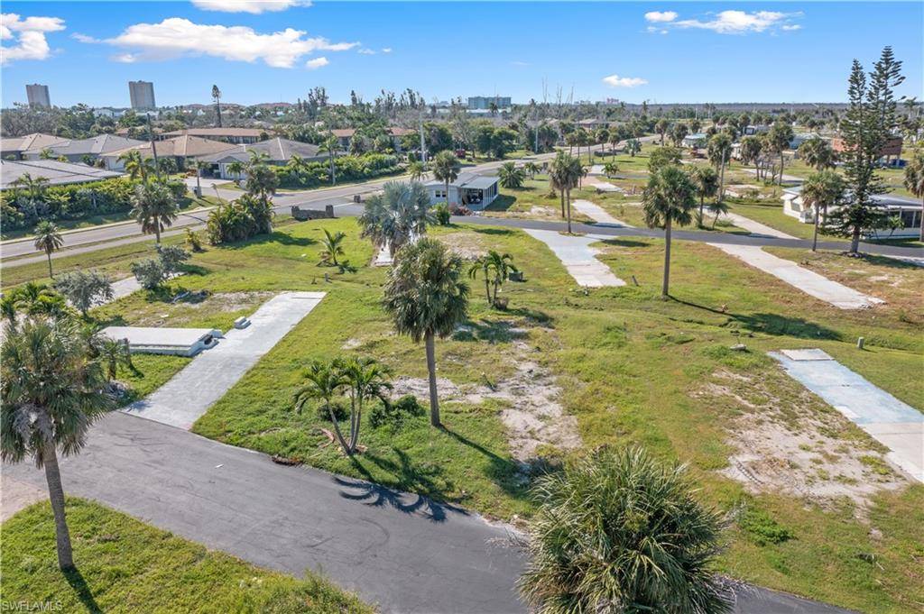 Fort Myers, FL 33908,13631 Catbird DR