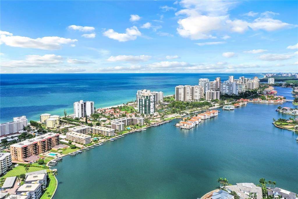 Naples, FL 34103,3430 Gulf Shore BLVD N #2E