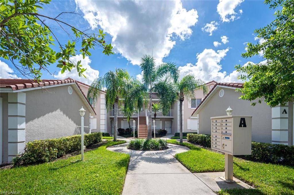 Naples, FL 34104,6700 Dennis CIR #A-106