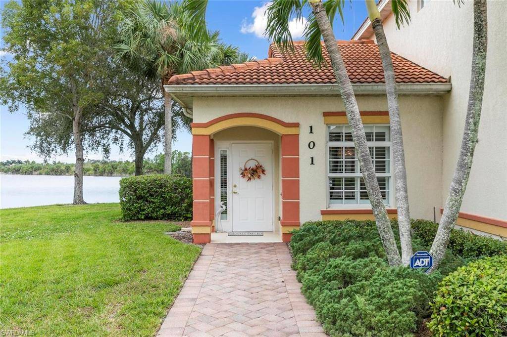 Naples, FL 34114,25077 Peacock LN #101