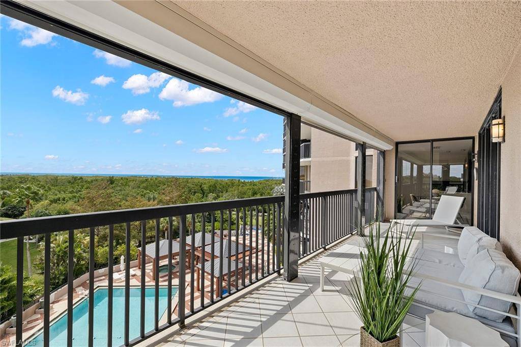 Naples, FL 34108,6075 Pelican Bay BLVD #505