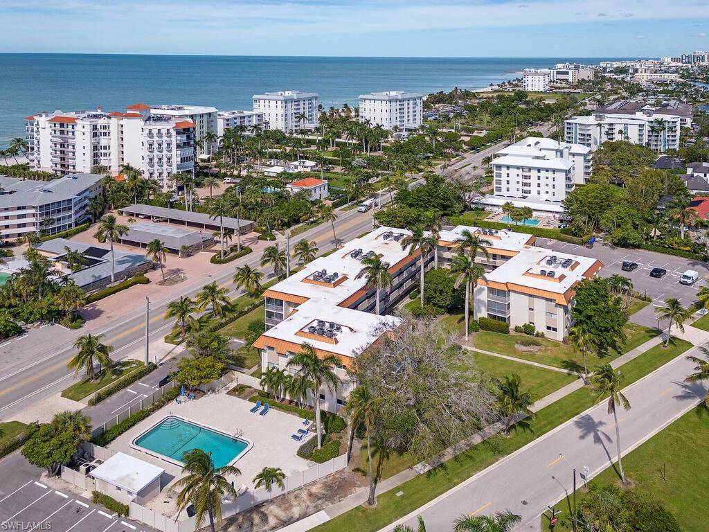 Naples, FL 34102,1100 Gulf Shore BLVD N #312