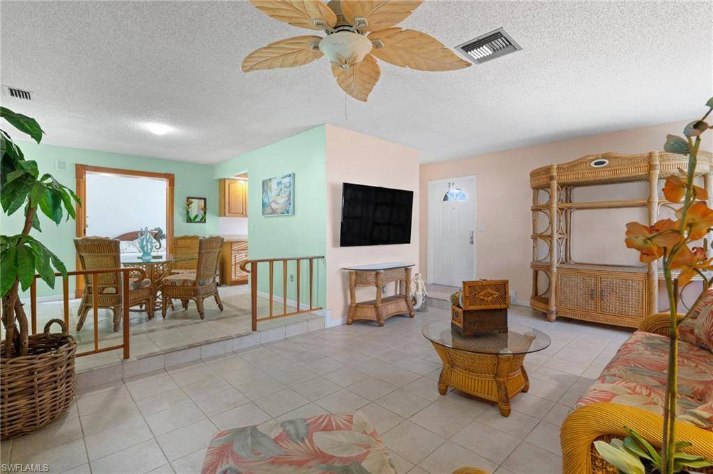 Fort Myers, FL 33908,7208 Saint Anns CT