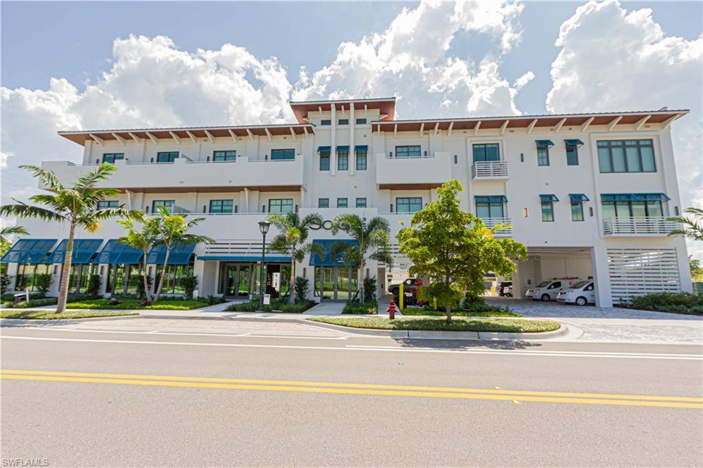 Naples, FL 34102,101 8TH ST S #204