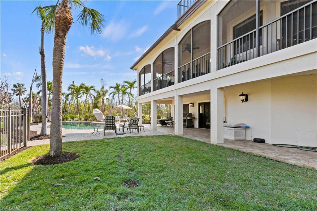 Sanibel, FL 33957,5235 Indian CT