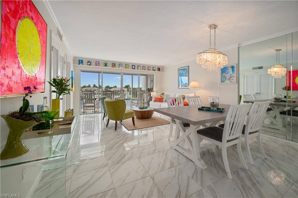 Naples, FL 34103,300 Park Shore DR #4C