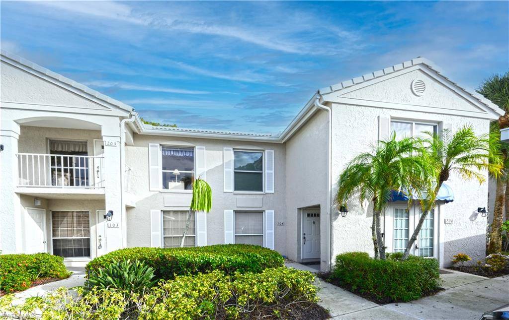 Naples, FL 34108,822 Gulf Pavilion DR #104