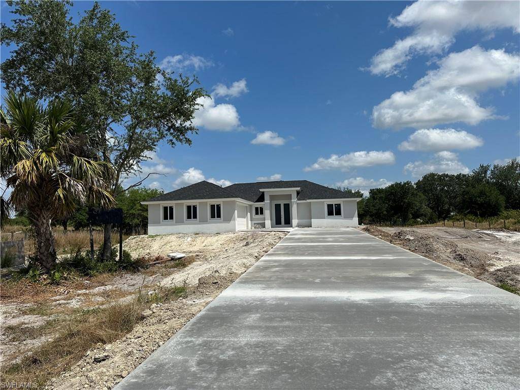 Labelle, FL 33935,7942 17th PL