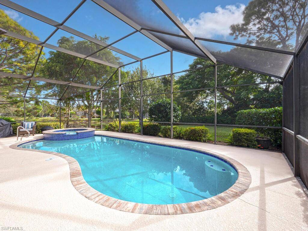 Naples, FL 34109,6961 Burnt Sienna CIR