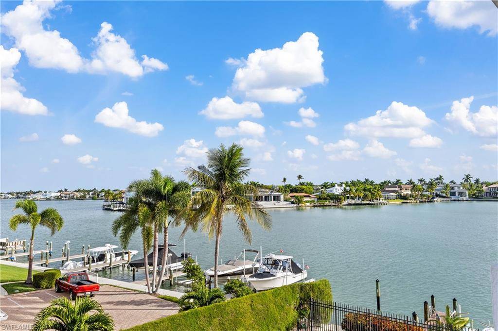 Naples, FL 34103,2900 Gulf Shore BLVD N #303