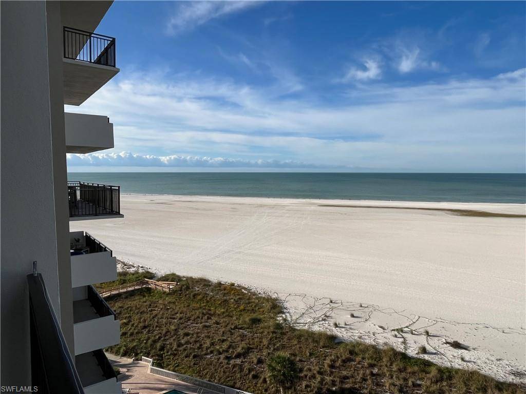 Marco Island, FL 34145,180 Seaview CT #1013