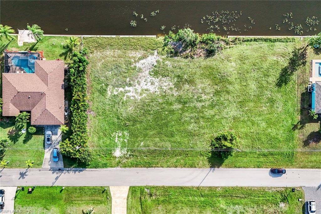 Cape Coral, FL 33991,2712 SW 1st TER