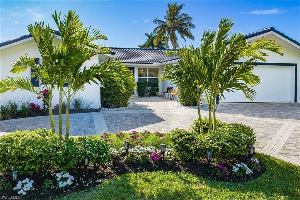 Naples, FL 34102,1380 Dolphin RD