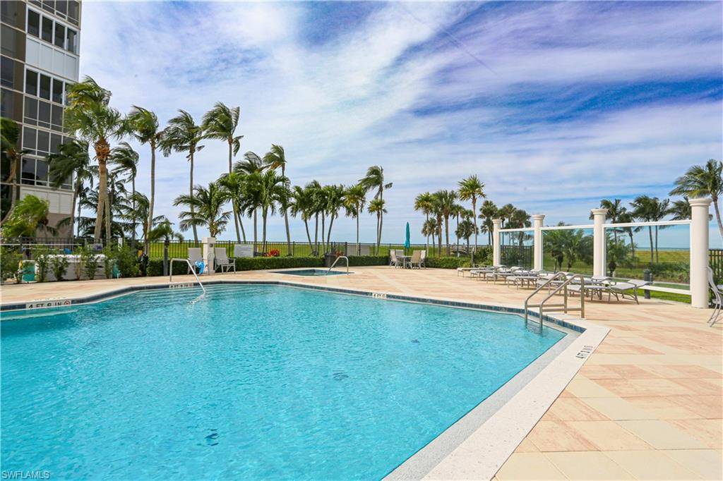 Naples, FL 34103,4401 Gulf Shore BLVD N #B-202