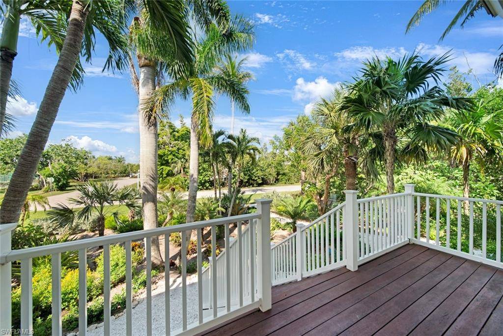 Sanibel, FL 33957,5387 Shearwater DR