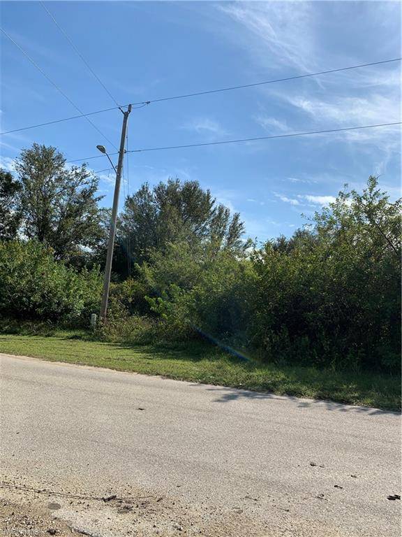 Lehigh Acres, FL 33974,462 Piedmont ST