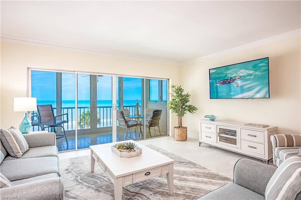 Naples, FL 34103,2885 Gulf Shore BLVD N #402