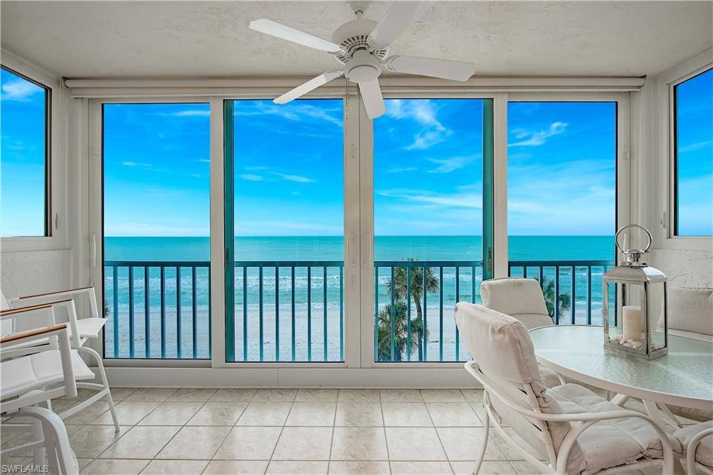 Naples, FL 34103,2885 Gulf Shore BLVD N #402