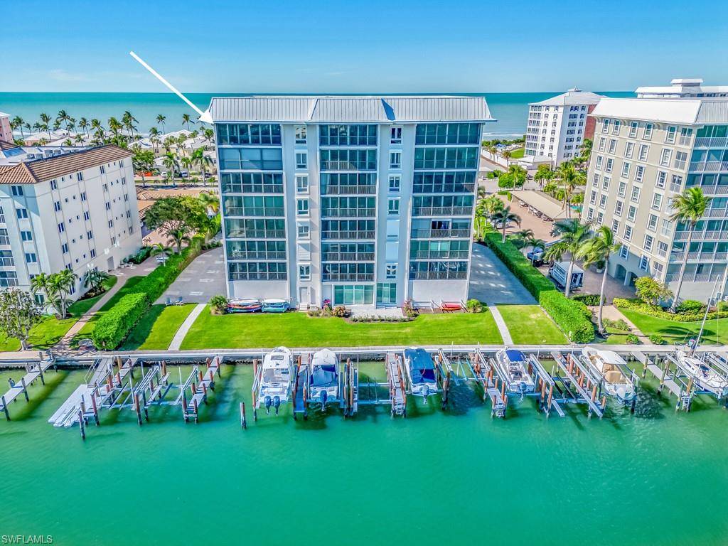 Naples, FL 34103,2650 Gulf Shore BLVD N #704