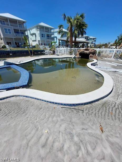 Fort Myers Beach, FL 33931,151 Matanzas ST