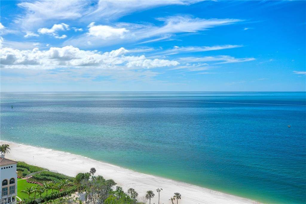 Naples, FL 34108,8111 Bay Colony DR #1602