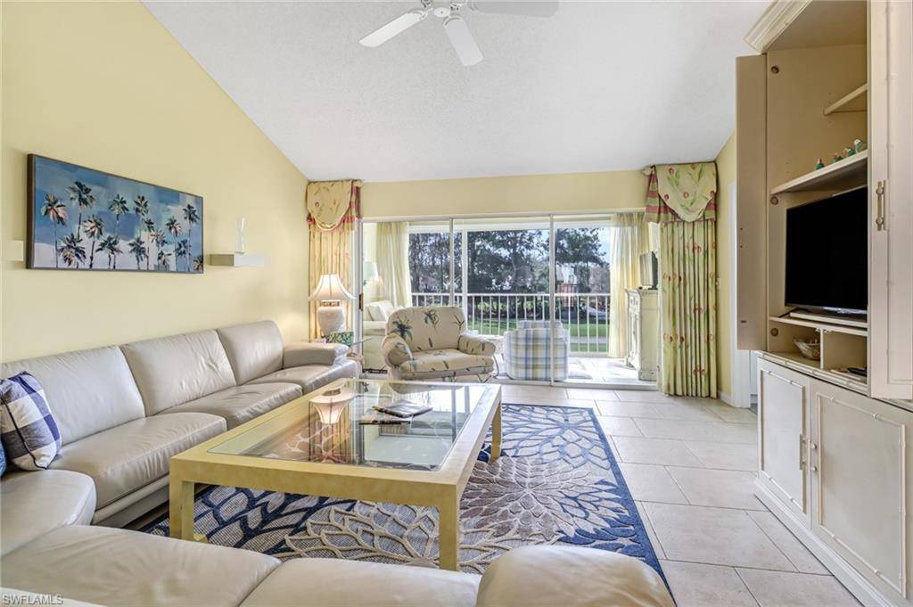 Naples, FL 34104,6860 Dennis CIR #K-202