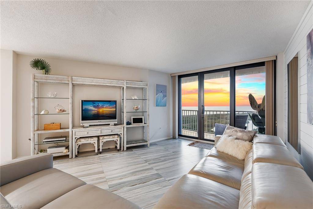 Marco Island, FL 34145,320 Seaview CT #1808