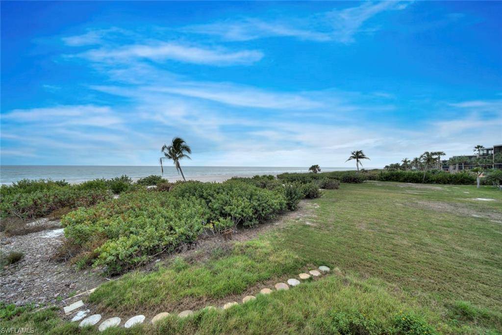 Sanibel, FL 33957,1341 Middle Gulf DR #15B