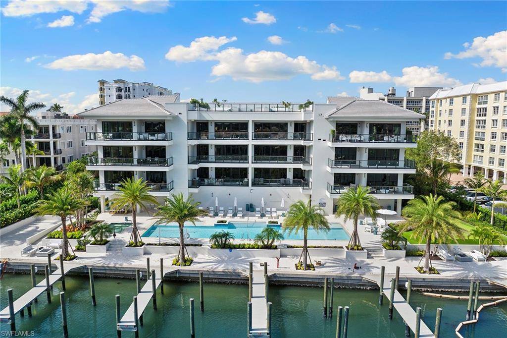 Naples, FL 34102,1820 Gulf Shore BLVD N #401