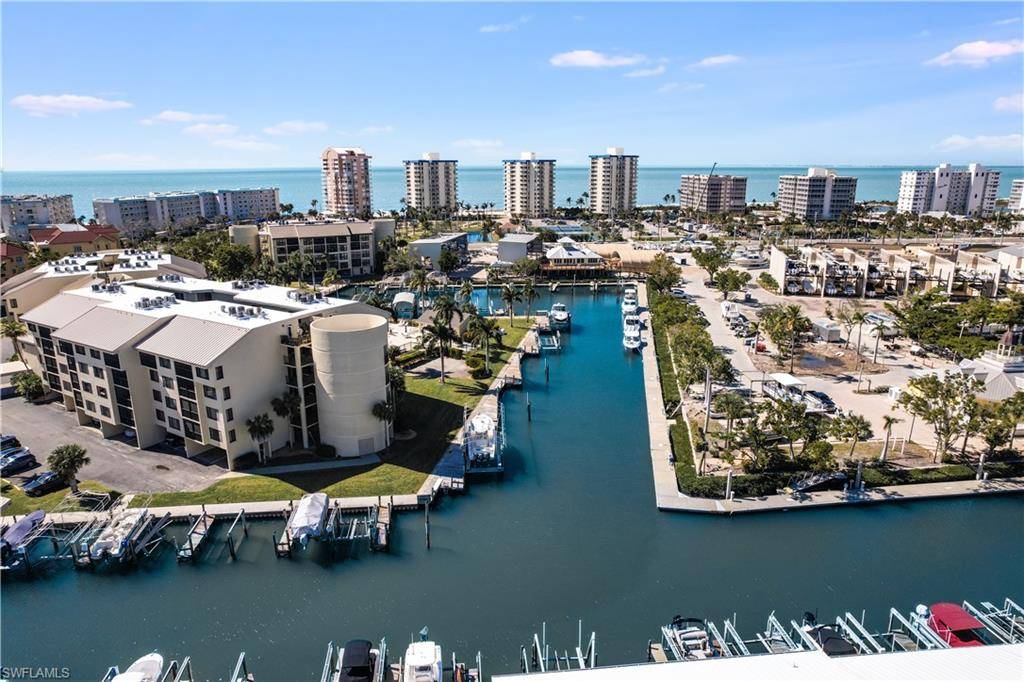 Fort Myers Beach, FL 33931,4571 Bay Beach LN #473