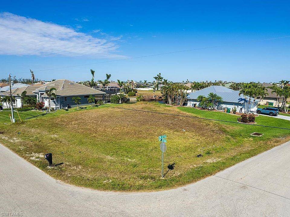Cape Coral, FL 33914,2827 SW 25th AVE