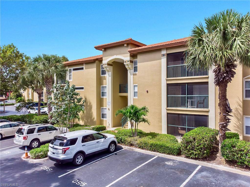 Bonita Springs, FL 34135,8940 Colonnades CT E #721