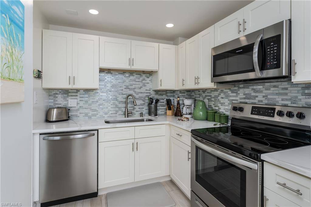 Marco Island, FL 34145,320 Seaview CT #1512