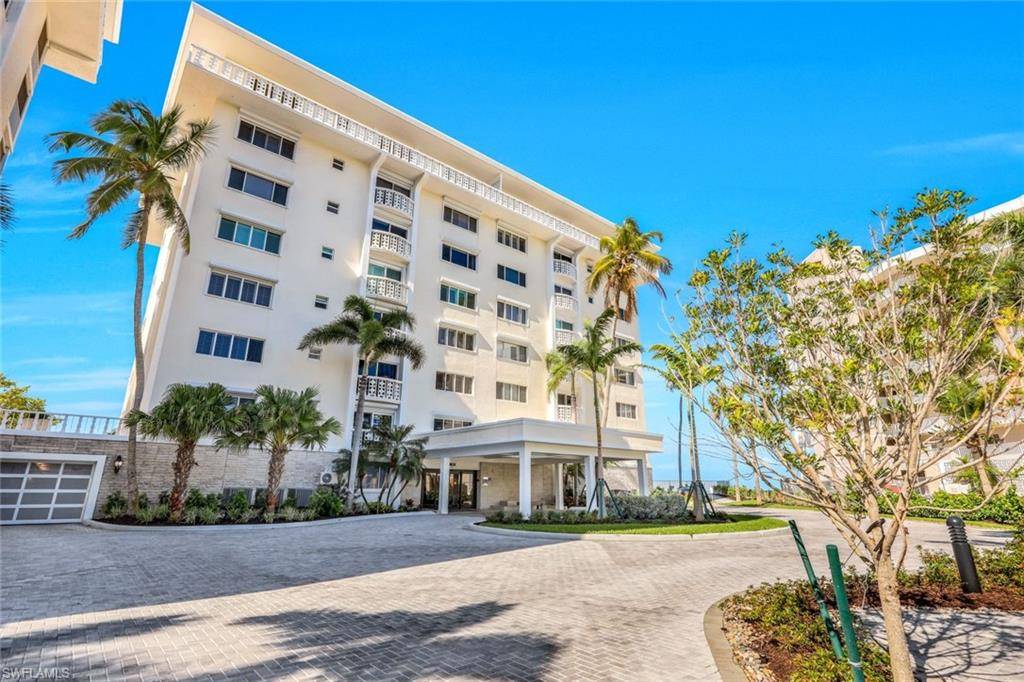 Naples, FL 34103,3401 Gulf Shore BLVD N #203