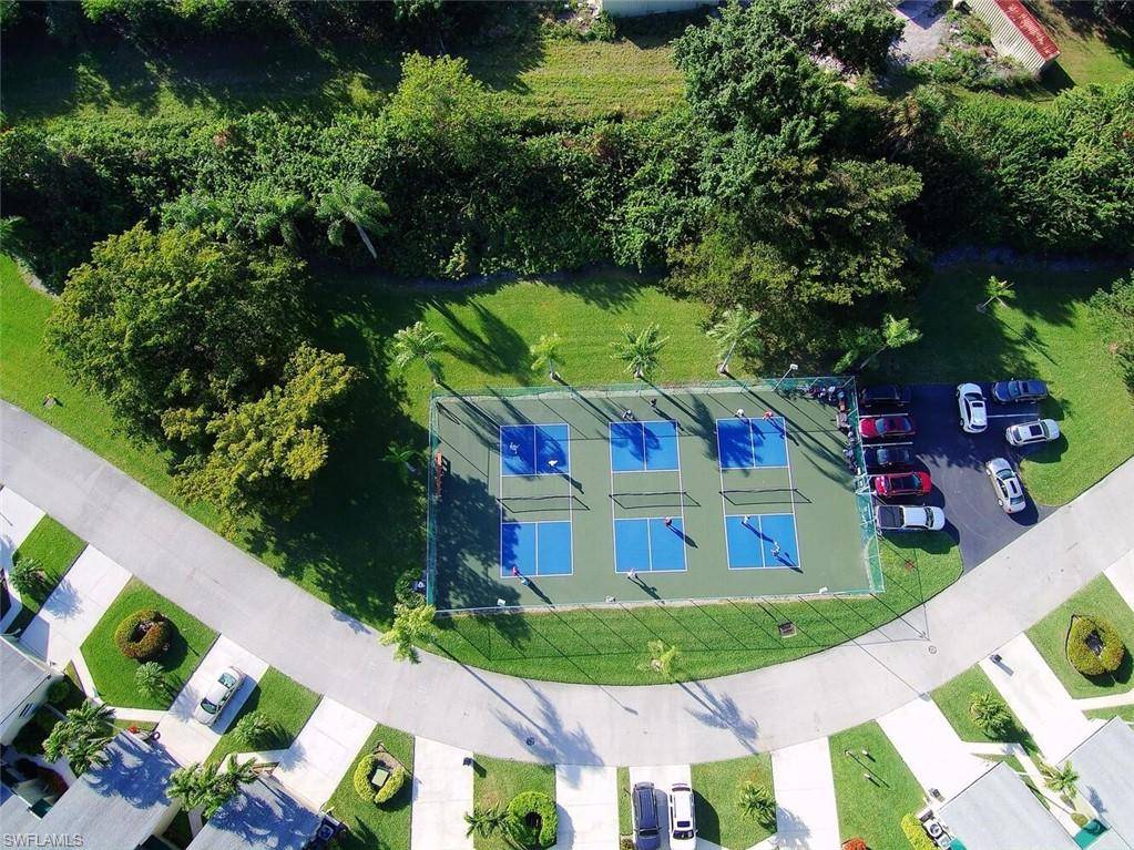 Fort Myers, FL 33908,2202 McGregor Park CIR