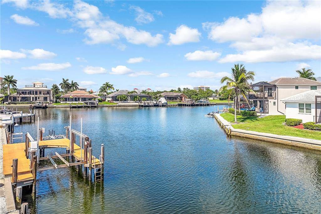 Marco Island, FL 34145,459 Waterleaf CT